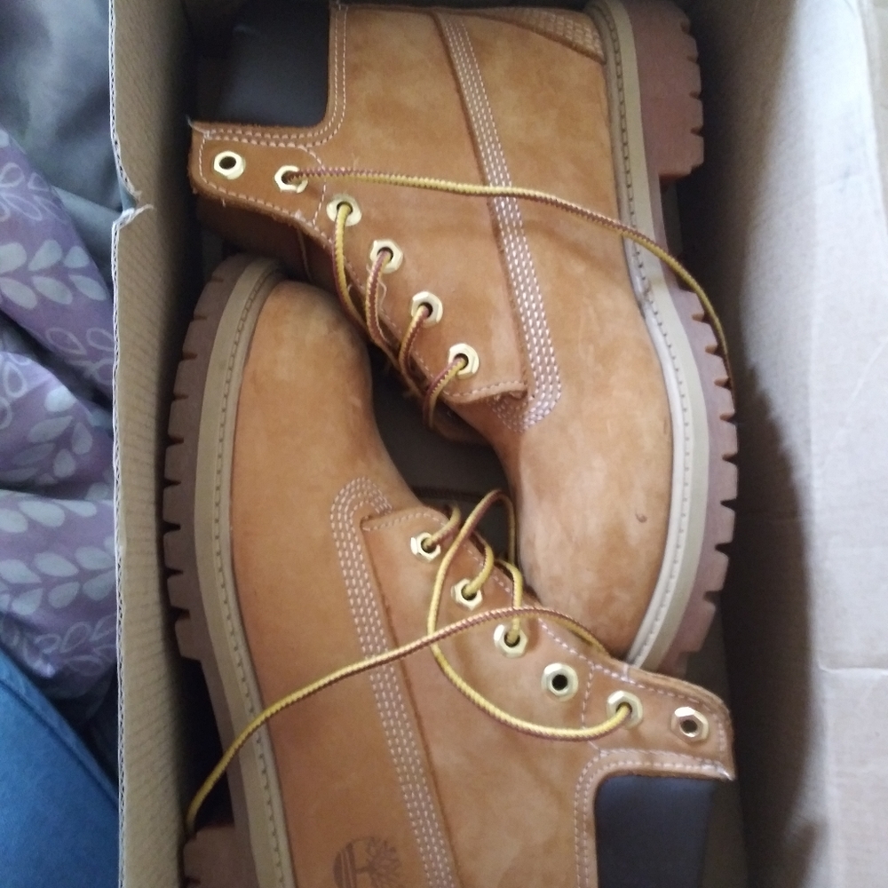 Wheat boots
